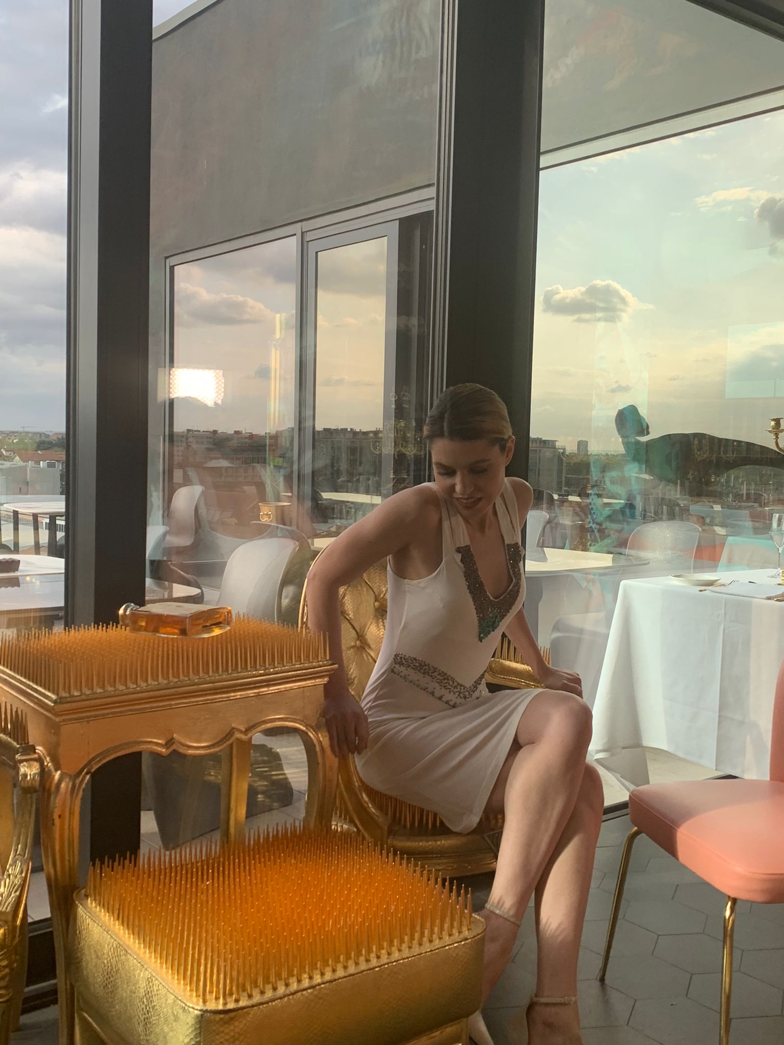 abito cocktail viscosa e lungo ricamo a mano"